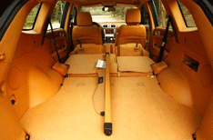 車(chē)型內(nèi)部空間大、實(shí)用度高