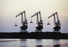 &ldquo;三桶油&rdquo;布局加拿大，美國受益？