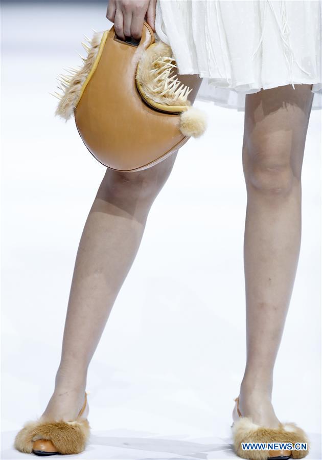 CHINA-BEIJING-GRADUATE FASHION WEEK (CN)