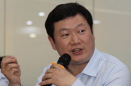 嘉實基金首席策略師、券商業(yè)務(wù)部總經(jīng)理簡斌