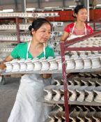 第三方支付格局趨變 拓展傳統(tǒng)行業(yè)