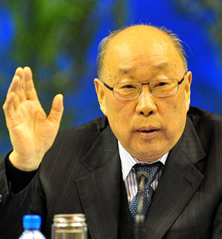 萬?。?ldquo;小豬吃大豬操盤者&rdquo;