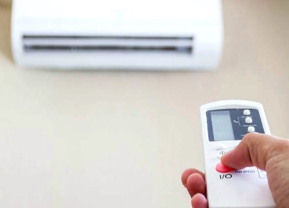 在空調(diào)環(huán)境待久了，會(huì)得皮膚病嗎？