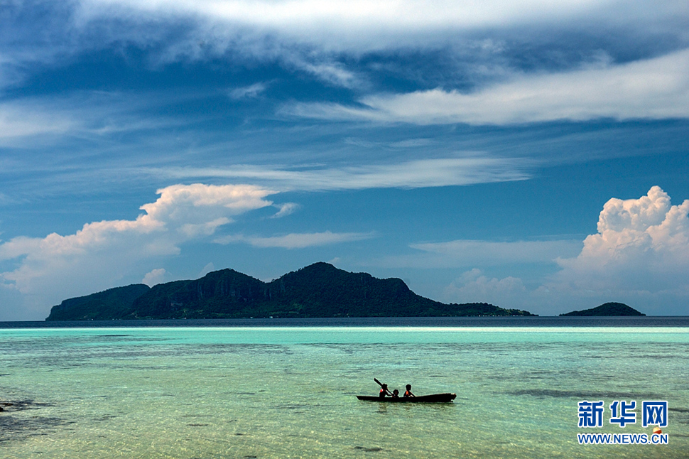 《那藍(lán)天，那碧海，那伊甸園般的神秘之地》