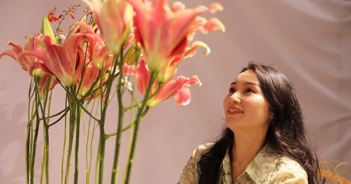 &ldquo;插花也如琵琶語&rdquo;第三屆中國(guó)凌源百合節(jié)花藝大賽舉行