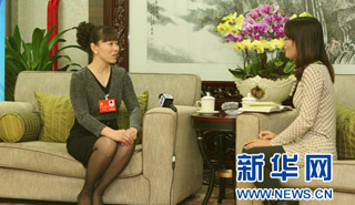 北京公交集團(tuán)駕駛員劉美蓮:把乘客當(dāng)親人，車廂里就會(huì)和諧