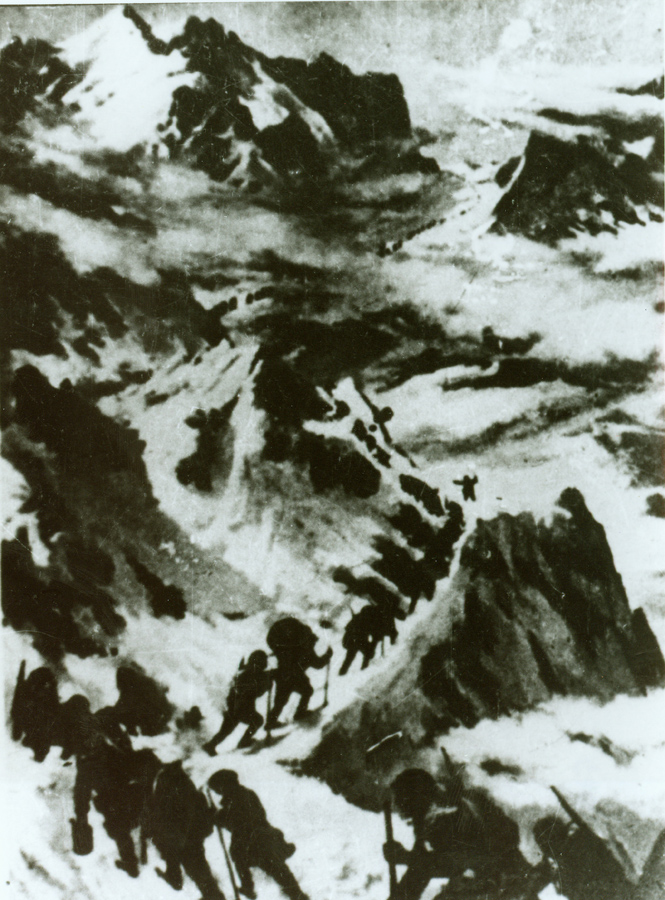 &uarr;資料圖片：紅軍過打鼓山。（圖片由陸軍第16集團(tuán)軍某紅軍團(tuán)提供）