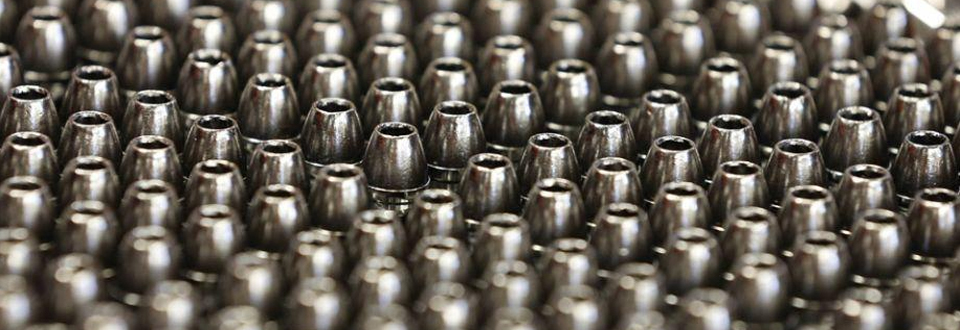 一枚子彈的誕生 探秘美國(guó)彈藥工廠