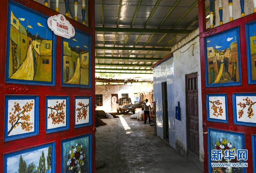 （社會）（2）新疆鄯善：美麗的&ldquo;彩門村&rdquo;