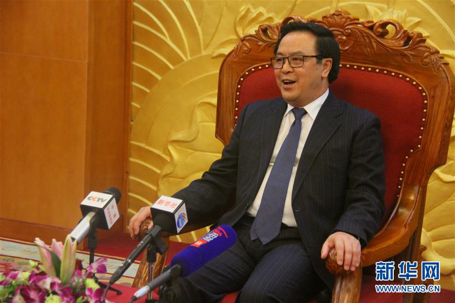 （XHDW&middot;圖文互動(dòng)）專訪：愿中國(guó)人民在中共領(lǐng)導(dǎo)下取得更多成就&mdash;&mdash;訪越共中央委員、中央對(duì)外部部長(zhǎng)黃平君