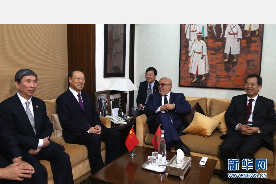 9月19日，在摩洛哥首都拉巴特，中共中央書記處書記、全國政協(xié)副主席杜青林（左二）會見摩洛哥政府首腦本&middot;基蘭（右二）。應(yīng)摩洛哥參議院邀請，中共中央書記處書記、全國政協(xié)副主席杜青林于18日至20日率中共代表團(tuán)訪摩，分別會見政府首腦本&middot;基蘭、參議長本希馬、真實(shí)性與現(xiàn)代黨總書記奧馬里等。新華社記者劉鍇攝