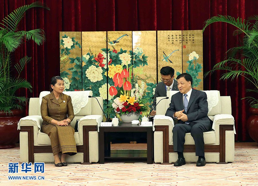 6月11日，中共中央政治局常委、中央書記處書記劉云山在福州會見來華出席金磚國家政黨、智庫和民間社會組織論壇的柬埔寨人民黨中央常委、副首相梅森安。新華社記者劉衛(wèi)兵攝