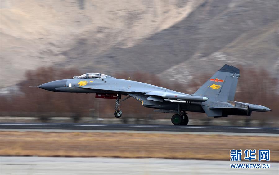 （新華全媒頭條&middot;圖文互動）（15）備戰(zhàn)踏上新起點(diǎn)，練兵展現(xiàn)新氣象&mdash;&mdash;2018中國軍隊新年開訓(xùn)全景大掃描