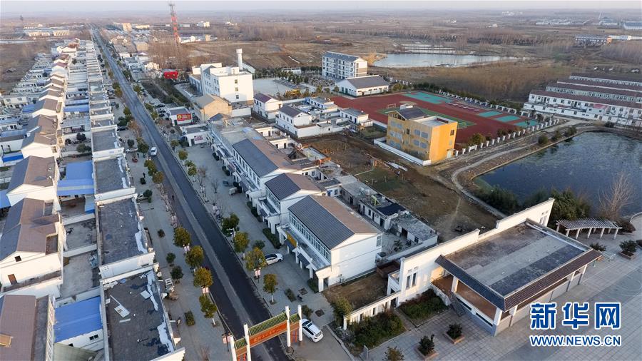 （新華全媒頭條&middot;紀(jì)念改革開放40年特稿&middot;圖文互動）（1）向著新航程揚(yáng)帆奮進(jìn)！&mdash;&mdash;從小崗精神看中國改革開放40年