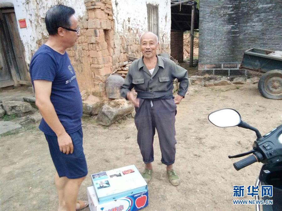 （新時代奮斗者&middot;圖文互動）&ldquo;他為扶貧耗盡了心血&rdquo;&mdash;&mdash;追記江西駐村扶貧干部胡學發(fā) 