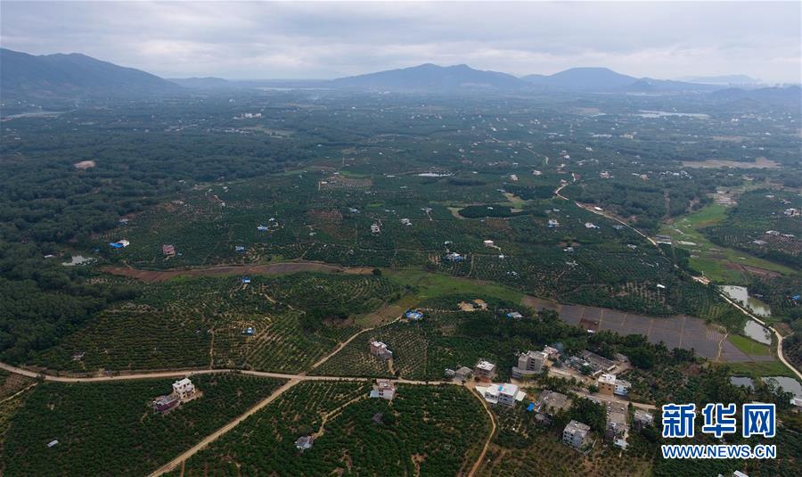 （新華全媒頭條&middot;潮起海之南&middot;圖文互動）（3）在偉大復(fù)興新征程上揚(yáng)帆遠(yuǎn)航&mdash;&mdash;從海南建省辦特區(qū)看中國改革開放40年
