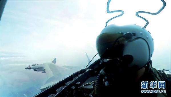 （圖文互動）（2）空軍用&ldquo;生命線&rdquo;引領(lǐng)新時(shí)代練兵備戰(zhàn)新航跡