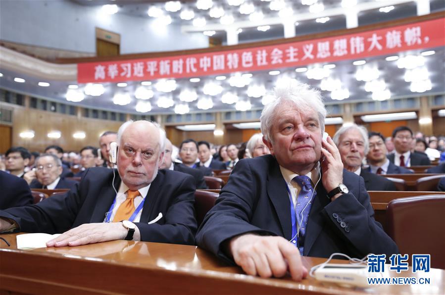 （新華全媒頭條&middot;圖文互動(dòng)）（3）向著建設(shè)世界科技強(qiáng)國的偉大目標(biāo)奮勇前進(jìn)！&mdash;&mdash;習(xí)近平總書記在兩院院士大會(huì)上的重要講話引起熱烈反響之一 