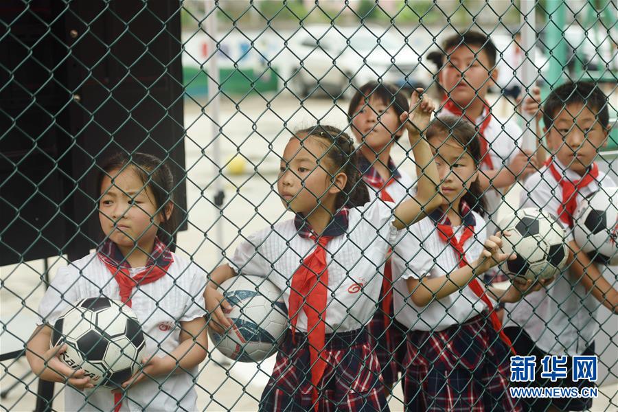 #(社會(huì))(3)浙江啟用首批“夢想足球場”