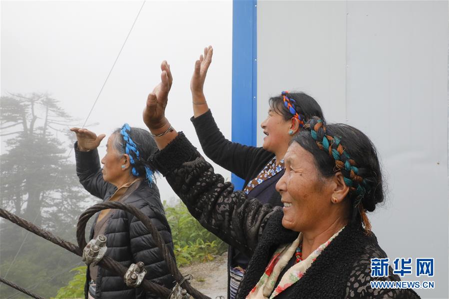 （圖文互動）（3）特寫：&ldquo;八一&rdquo;禮物，飛向云端哨所