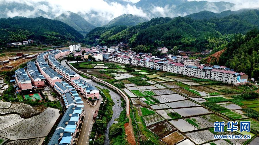 （新華全媒頭條&middot;聚焦鄉(xiāng)村振興戰(zhàn)略規(guī)劃&middot;圖文互動）（3）推進(jìn)鄉(xiāng)村振興的行動指南&mdash;&mdash;解讀鄉(xiāng)村振興戰(zhàn)略首個五年規(guī)劃亮點(diǎn)