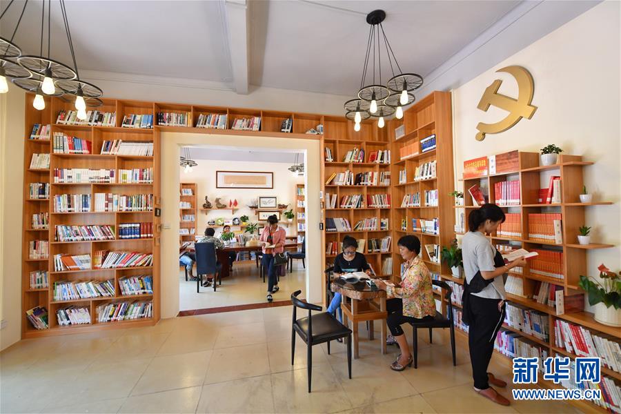 （新華全媒頭條&middot;圖文互動(dòng)）（3）希望灑在金色田野&mdash;&mdash;寫在鄉(xiāng)村振興戰(zhàn)略實(shí)施一周年之際