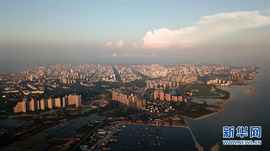 （新華全媒頭條&middot;圖文互動(dòng)）（輝煌60年&middot;壯美新廣西）（10）大開放引領(lǐng)歷史性跨越&mdash;&mdash;從壯鄉(xiāng)巨變看中國發(fā)展的力量