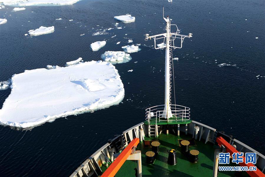 （&ldquo;雪龍&rdquo;探南極&middot;圖文互動(dòng)）（2）&ldquo;雪龍&rdquo;號(hào)駛?cè)肽洗笱蟾”鶇^(qū)