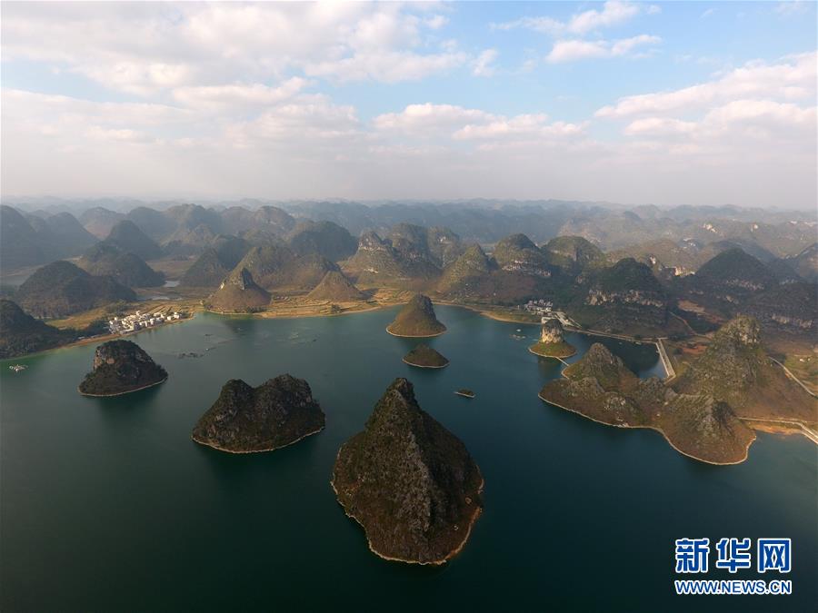 （輝煌60年&middot;壯美新廣西&middot;圖文互動(dòng)）（1）攜手描繪八桂大地上的美麗畫(huà)卷&mdash;&mdash;寫(xiě)在廣西壯族自治區(qū)成立60周年之際