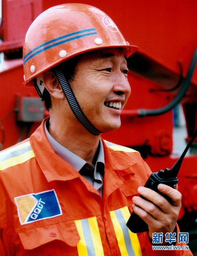 (新華全媒頭條·圖文互動)(9)在時(shí)代大潮中書寫時(shí)代傳奇——致敬百名改革先鋒