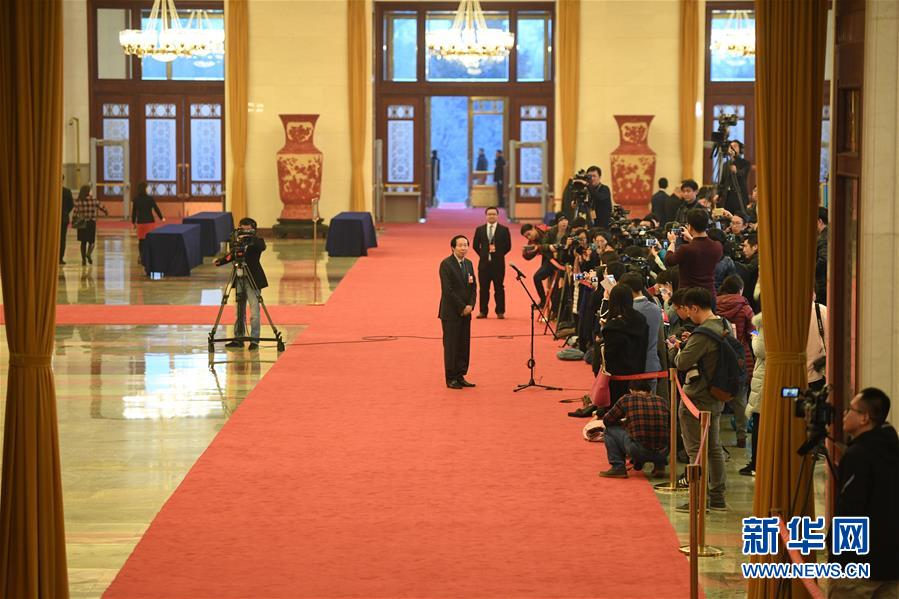 （兩會(huì)&middot;政協(xié)開(kāi)幕）（5）采訪(fǎng)部長(zhǎng)