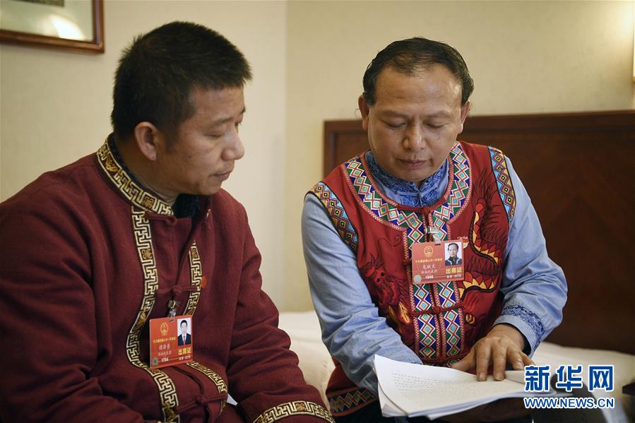 （兩會(huì)&middot;基層代表履職故事）（4）全國(guó)人大代表龍獻(xiàn)文：幸福都是奮斗出來的!