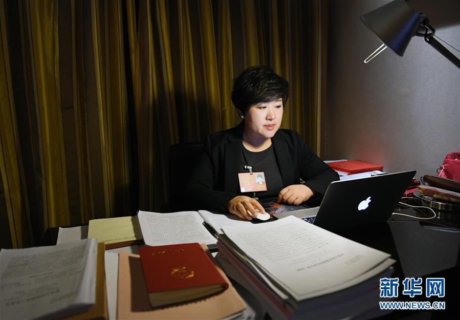 （兩會(huì)&middot;基層代表履職故事）（3）全國(guó)人大代表孫艷玲：做好非遺事業(yè)，讓古老技藝活起來(lái)