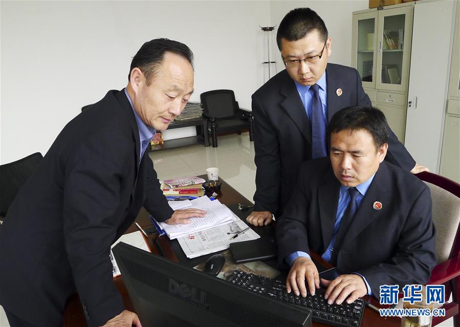 （改革先鋒風(fēng)采&middot;圖文互動）（1）張飚：維護(hù)社會公平正義的模范檢察官