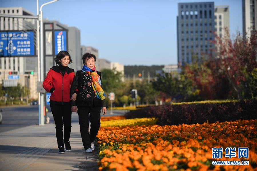 （新華全媒頭條&middot;圖文互動(dòng)）（1）&ldquo;英雄之妻&rdquo;，為愛(ài)堅(jiān)守19年