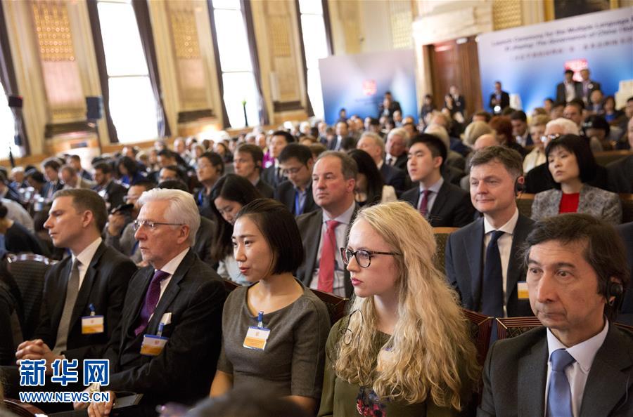 （新華全媒頭條&middot;圖文互動）（2）特稿：讀懂中國的思想指引&mdash;&mdash;《習(xí)近平談治國理政》海外譯者談