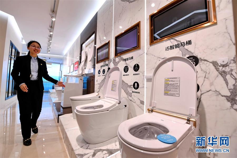 （在習(xí)近平新時(shí)代中國(guó)特色社會(huì)主義思想指引下&mdash;&mdash;新時(shí)代新作為新篇章&middot;圖文互動(dòng)）（1）國(guó)際范兒&middot;科技范兒&middot;綠色范兒&mdash;&mdash;傳統(tǒng)制造業(yè)嶄露&ldquo;新面孔&rdquo;