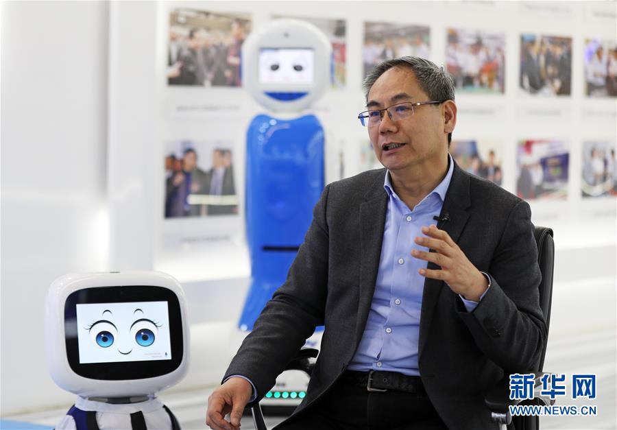 （愛國情 奮斗者&middot;圖文互動(dòng)）（2）青春，就是用來奮斗的&mdash;&mdash;記沈陽新松機(jī)器人自動(dòng)化股份有限公司創(chuàng)始人兼總裁曲道奎