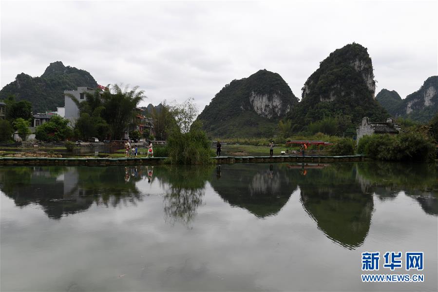 (壯麗70年 奮斗新時代——推動高質量發(fā)展調研行·圖文互動)(5)生態(tài)旅游“大文章” 文旅融合綻光彩——廣西邊關風情旅游帶建設縱覽