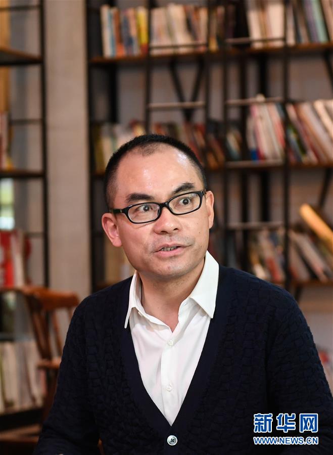 (壯麗70年·奮斗新時(shí)代·圖文互動(dòng))(11)“用心的作品是有靈魂的”——從“紅幫裁縫”到服裝名城