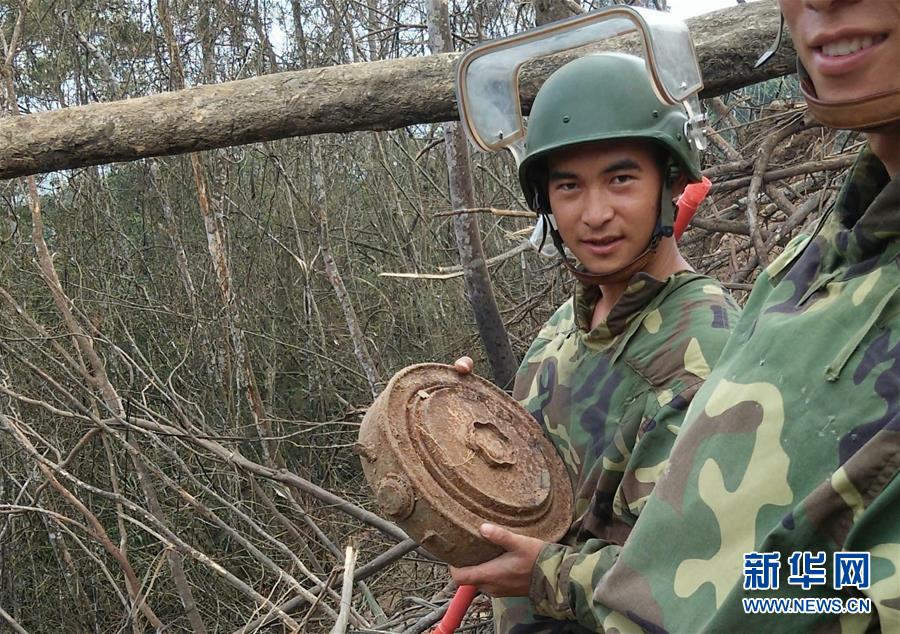 （時代先鋒&middot;圖文互動）（2）新時代最可愛的人&mdash;&mdash;記陸軍某掃雷排爆大隊英雄戰(zhàn)士杜富國