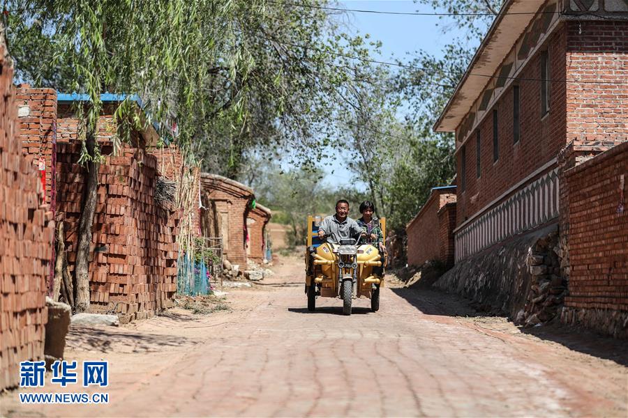 （圖文互動(dòng)）（3）一條38年的生命通道：媽媽會(huì)一直把你當(dāng)作&ldquo;雛鳥(niǎo)&rdquo;