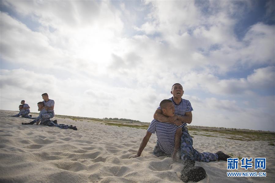 （壯麗70年&middot;奮斗新時代&middot;新華全媒頭條&middot;圖文互動）（5）&ldquo;你在我的航程上，我在你的視線里&rdquo;&mdash;&mdash;走進(jìn)海軍西沙中建島官兵的五彩世界