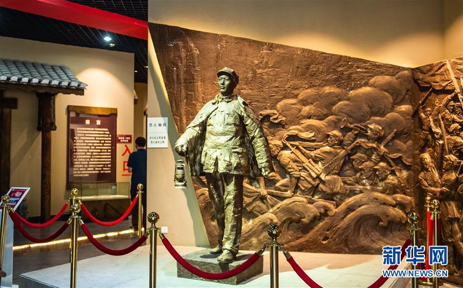 （壯麗70年&middot;奮斗新時(shí)代&mdash;&mdash;記者再走長征路&middot;圖文互動(dòng)）（1）長征路上，那一盞盞馬燈