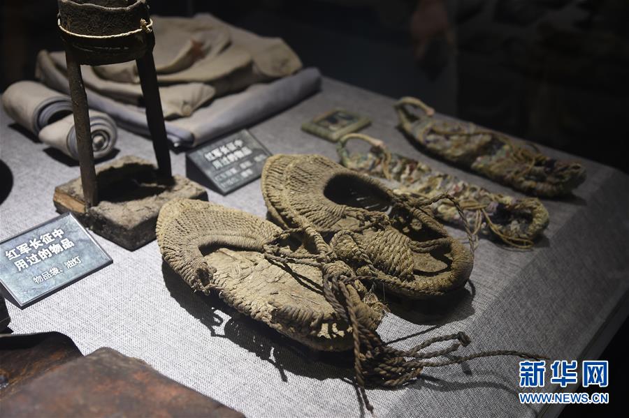 （壯麗70年&middot;奮斗新時(shí)代&mdash;&mdash;記者再走長征路&middot;圖文互動(dòng)）（3）夾金山上&ldquo;馬燈紅&rdquo;