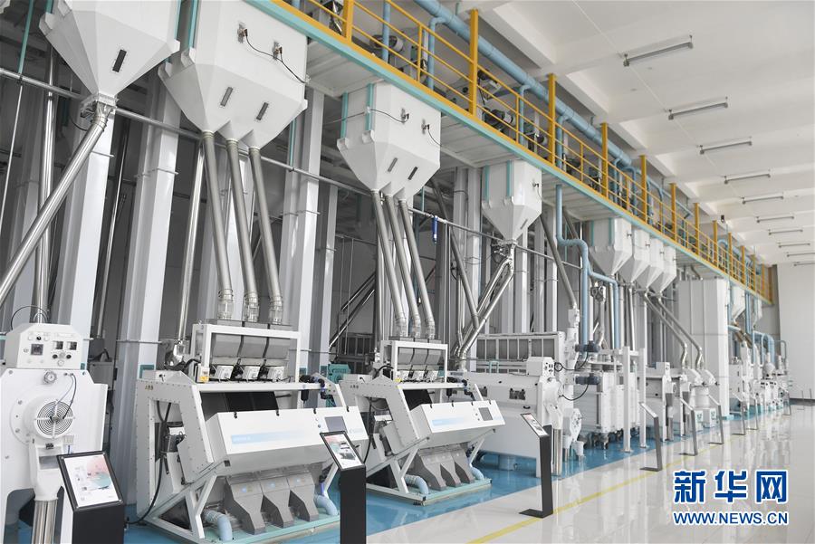 （在習近平新時代中國特色社會主義思想指引下&mdash;&mdash;新時代新作為新篇章&middot;圖文互動）（4）吉林萬昌現(xiàn)代農(nóng)業(yè)發(fā)展先導區(qū)&ldquo;三變&rdquo; 