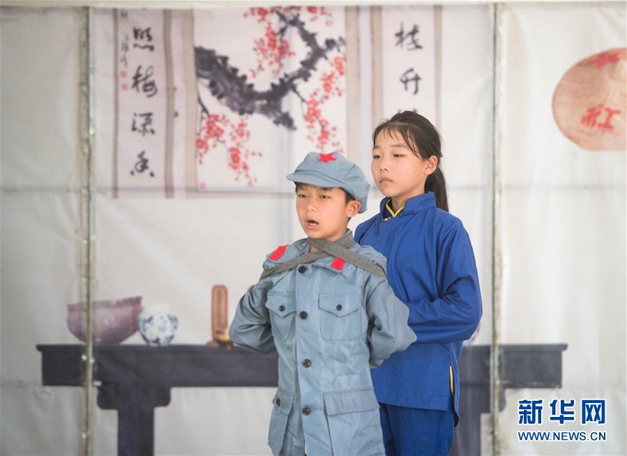 （壯麗70年&middot;奮斗新時(shí)代&mdash;&mdash;記者再走長(zhǎng)征路&middot;圖文互動(dòng)）舍子救紅軍 滿門(mén)成忠烈