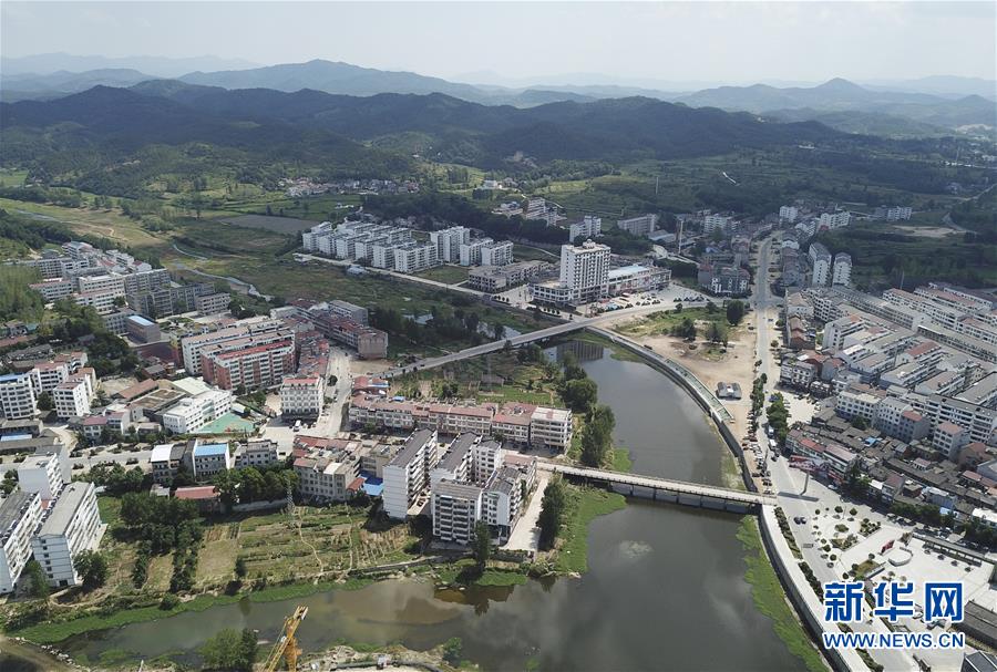 （新華全媒頭條&middot;壯麗70年&middot;奮斗新時代&mdash;&mdash;記者再走長征路&middot;圖文互動）（1）紅色星火的人民力量&mdash;&mdash;大別山走出兩支紅軍隊伍的歷史啟示