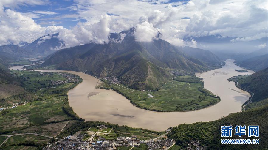 （新華全媒頭條&middot;壯麗70年&middot;奮斗新時(shí)代&mdash;&mdash;記者再走長(zhǎng)征路&middot;圖文互動(dòng)）（4）紅色的山河 綠色的家園&mdash;&mdash;川滇紅軍長(zhǎng)征沿線見(jiàn)聞