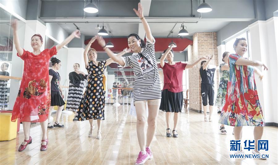 （習(xí)近平的民生關(guān)切事&middot;圖文互動(dòng)）（5）為了夢(mèng)圓安居，創(chuàng)造幸福生活&mdash;&mdash;習(xí)近平總書記牽掛的民生事之&ldquo;住有所居&rdquo;篇